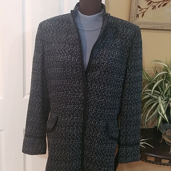 Tahari coat bundle - Picture 3 of 7
